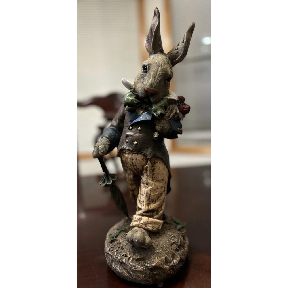Vintage Easter Bunny Rabbit Musical Figurine